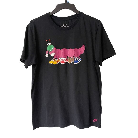 Nike Black Graphic Tee Caterpillar Design Size M Athletic Fit Crew Neck T-Shirt - Picture 1 of 5